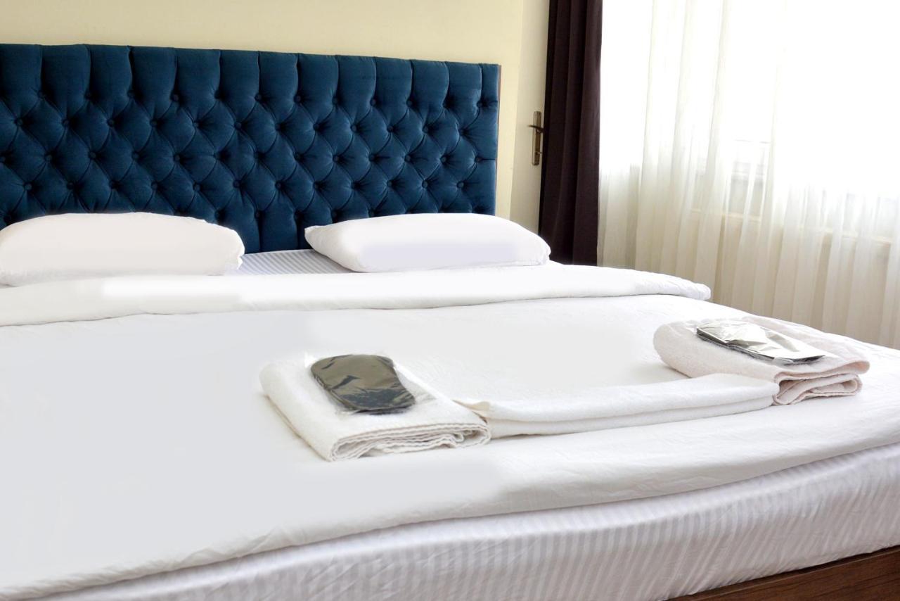 Palmiye Suit Otel Istanboel Buitenkant foto